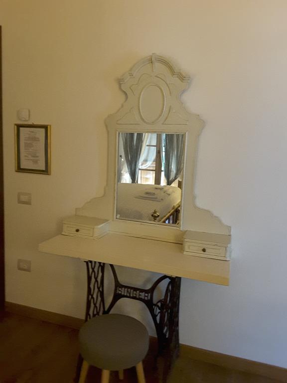 ポントレーモリ Il Giardino Di Rosmarino Bed & Breakfast エクステリア 写真