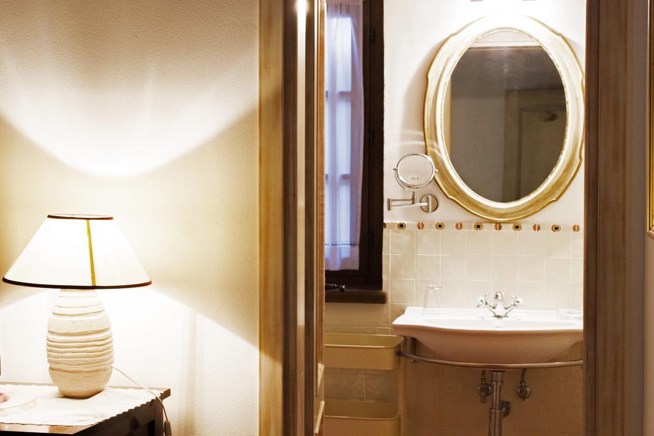 ポントレーモリ Il Giardino Di Rosmarino Bed & Breakfast エクステリア 写真